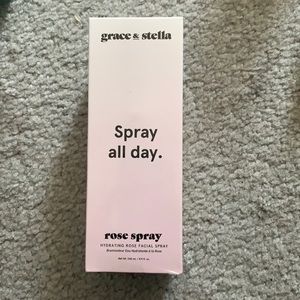 Hydrating facial spray